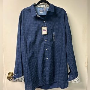 NWT- men’s XXL Van Heusen dress shirt. Polka dots snd plaid. Fun, classy,